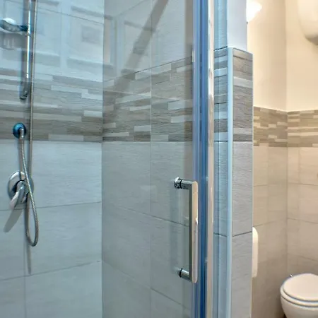 Manuela Piazza Del Plebiscito Centro * ナポリ