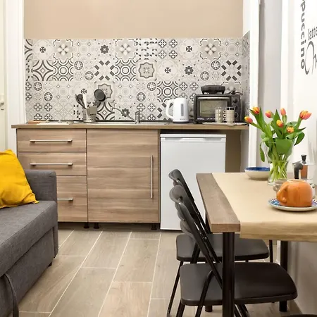 Manuela Piazza Del Plebiscito Centro *