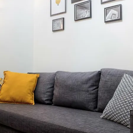 Manuela Piazza Del Plebiscito Centro * ナポリ